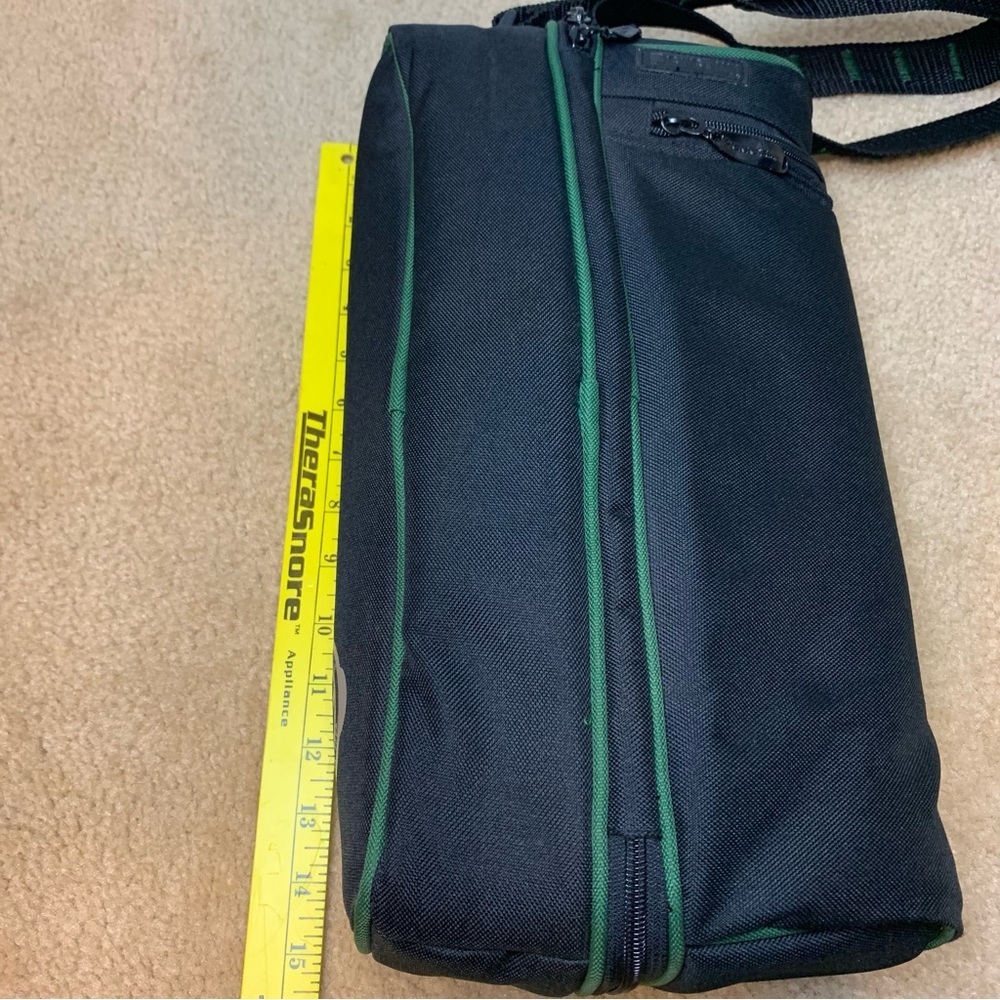 Picnic Time Insulated Wine Bag w/ Accessories - Picture 8 of 16
